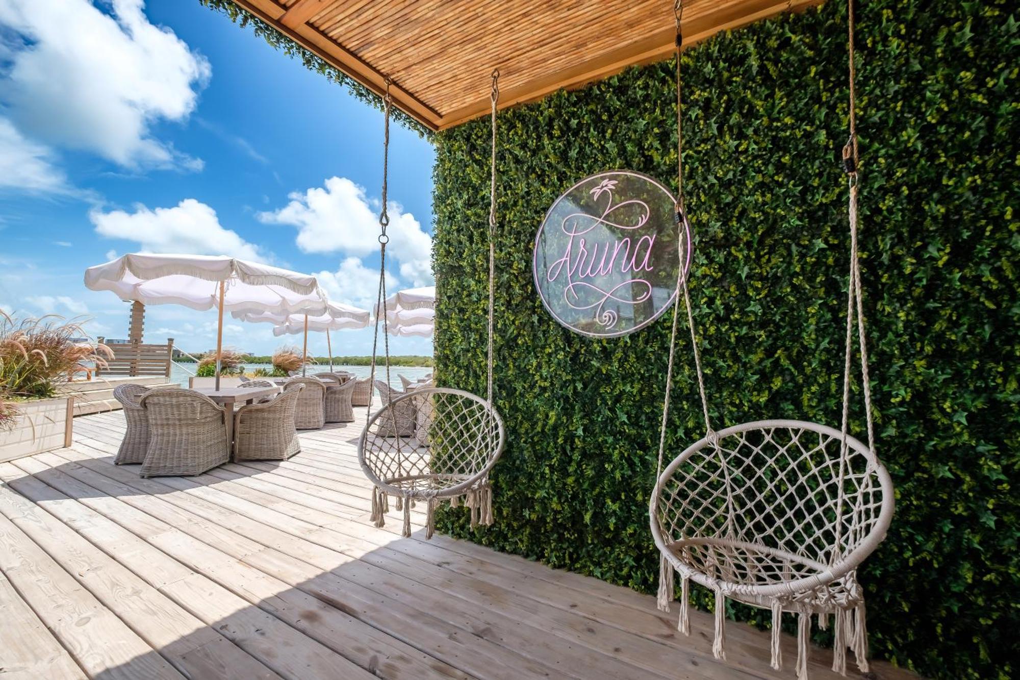 Aruna Resort & Villas サン・ペドロ エクステリア 写真